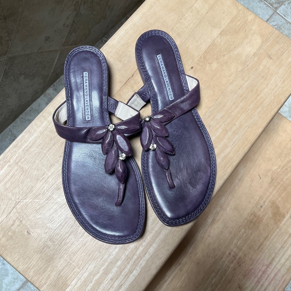 Vera Wang Purple Sandals with Elegant Design